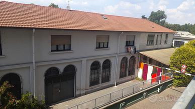 Capannone da trasformare a civile abitazione