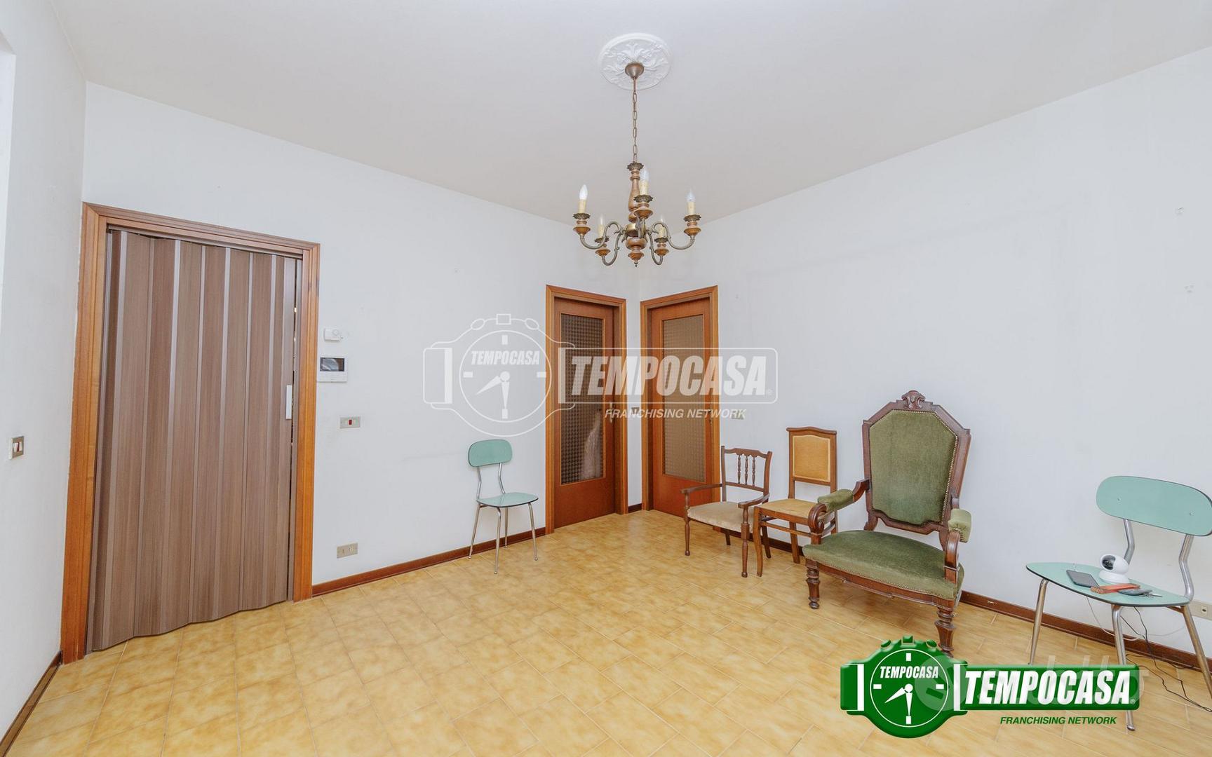 Casa – Besate - Vista 3