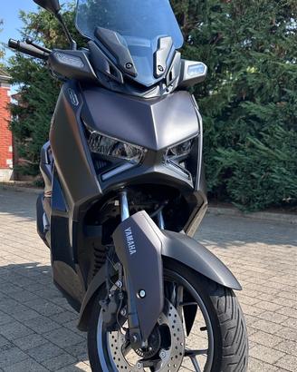 X-MAX 125 TECH MAX