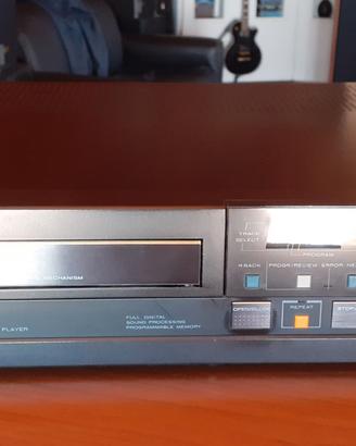 Philips CD 104, lettore CD,  appena Revisionato.
