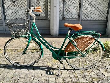 bici donna verde e cuoio