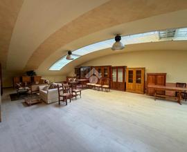 CAPANNONE A LA VALLETTA BRIANZA