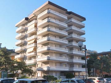 Casa Palm Beach trilocale 5 pax vista mare