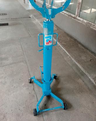Cric sollevatore motori