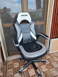 poltrona gaming ufficio scrivania