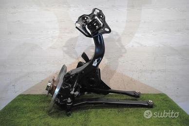 BMW F74 Mozzo fusello posteriore sinistro | 13114