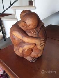 Statua degli amanti in legno esotico