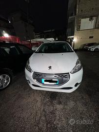 peugeout 208 1.4hd