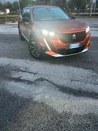 Peugeot e-2008 elettrica unico proprietario