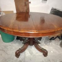 Tavolo  ovale allungabile