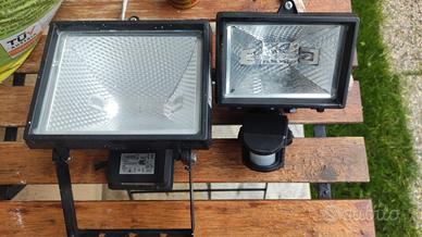 2 faretti alogeni
