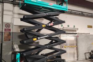 Piattaforma aerea verticale nuova IMER IM10090