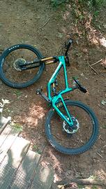Nukeproof giga carbon S/M mullet 