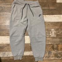 pantalone di tuta nike tech