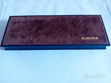 penna stilografica Aurora placcata oro 