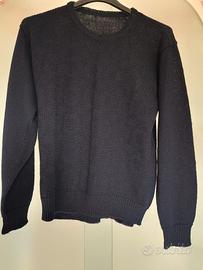 maglione nero in lana