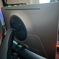 Samsung odyssey g6 27” 2k 240hz OLED