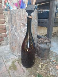 Bottiglia con pannello solare