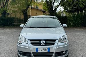 VOLKSWAGEN POLO NEOPATENTATI (soli 80.000km)