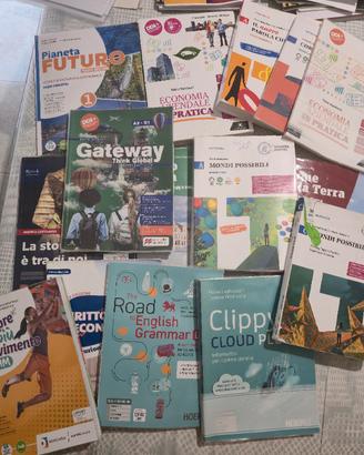 Libri scolastici 1a PTU Turismo Verona