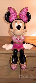 Statuetta unica di Minnie Mouse realizzata a mano