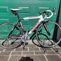 Bici in carbonio con gruppo Dura-Ace