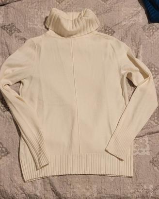 Maglione bianco dolcevita