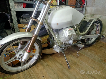 Moto Guzzi V35 caferacer