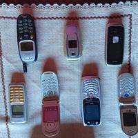 Telefonini Vintage in blocco