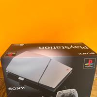 Playstation 5 30th Anniversary sigillata/gatanzia