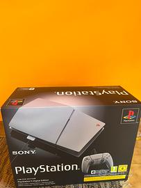 Playstation 5 30th Anniversary sigillata/gatanzia