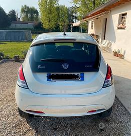 Lancia YPSILON 5 porte 1.0 Firefly Hybrid Gold