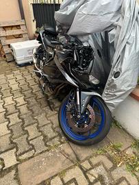 YAMAHA R3 2024 INCIDENTATA