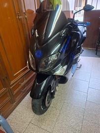 Yamaha T-max 500