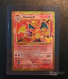 Pokemon Charizard 30 anniversario