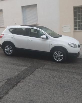 AUTO Nissan Qashqai 1.5 Diesel