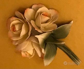 Due Originali Fermacarte Floreali