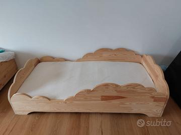 Letto bambino montessoriano con materasso in regal