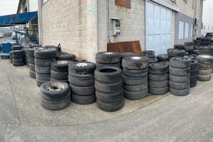 GOMME AUTO DI VARI TIPI E MODELLI