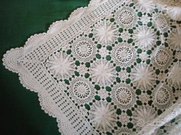 Tovaglia "della nonna" anni 50 all'uncinetto