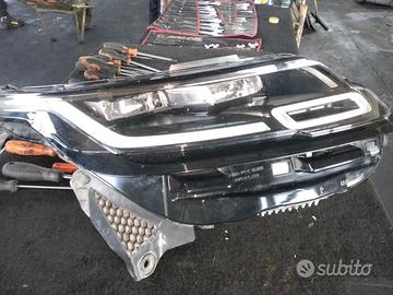 FARO FANALE Anteriore destro RANGE ROVER VELAR2018