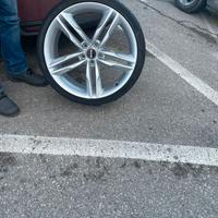 Kumho 255 30 20 estive