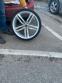 Kumho 255 30 20 estive