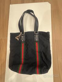 Borsa Gucci Jolicoeur Vertical Tote in GG Canvas