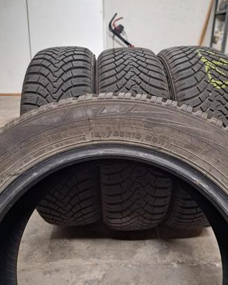 Set gomme invernali 185/60 R16 86H