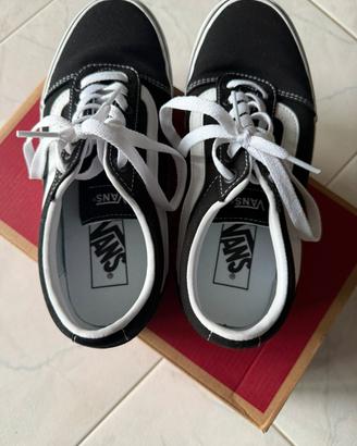Scarpe Donna modello Vans