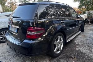 Mercedes-benz ML 320 CDI Sport AMG Look unipro sol