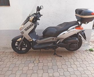Yamaha Xmax  250 cc 