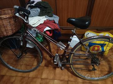 Bicicletta uso pezzi di ricambio