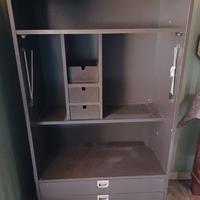 Mobile librearia con cassetti in formica